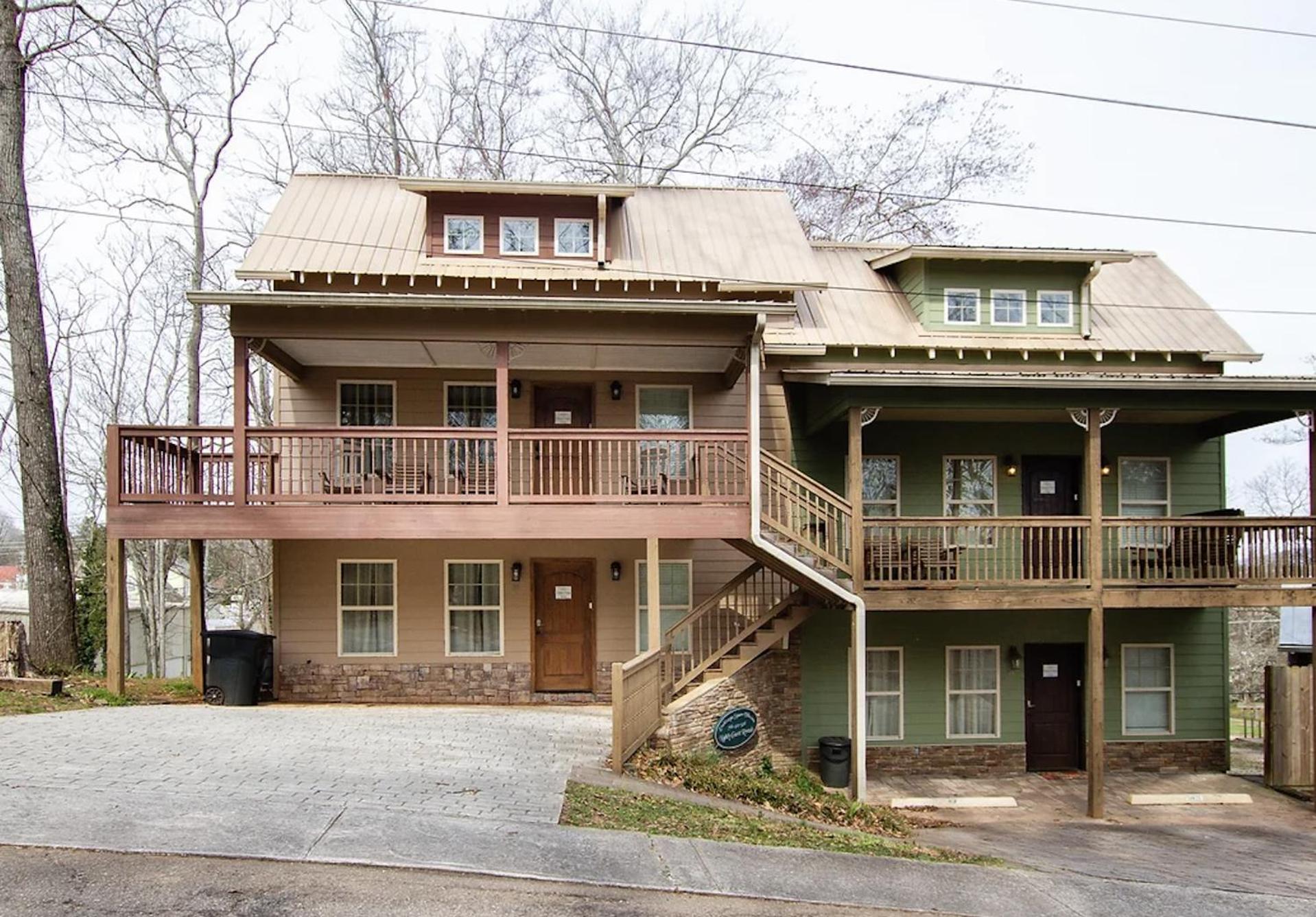 The Dahlonega Square Hotel&Villas Exterior foto